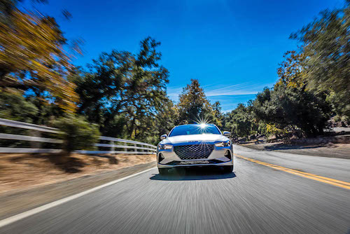 2020-genesis-g70-02Puros