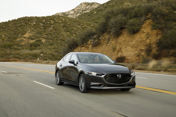 2020 Mazda3 02 copy AUTOMUNDO