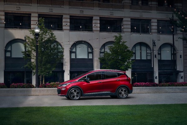2020-Chevrolet-Bolt-EV-02-copyAUTOMUNDO.jpeg