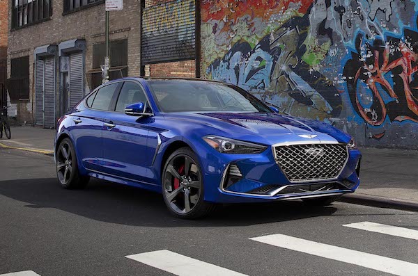 2020-Genesis-G70-02-copyAUTOM.jpeg
