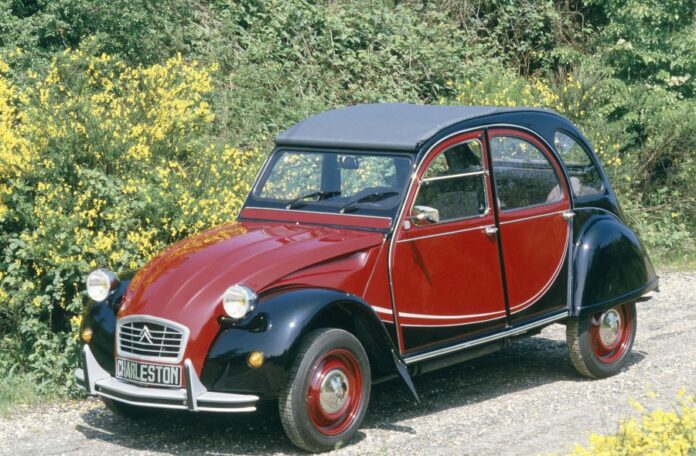 2CV_CHARLESTON_BN.jpg