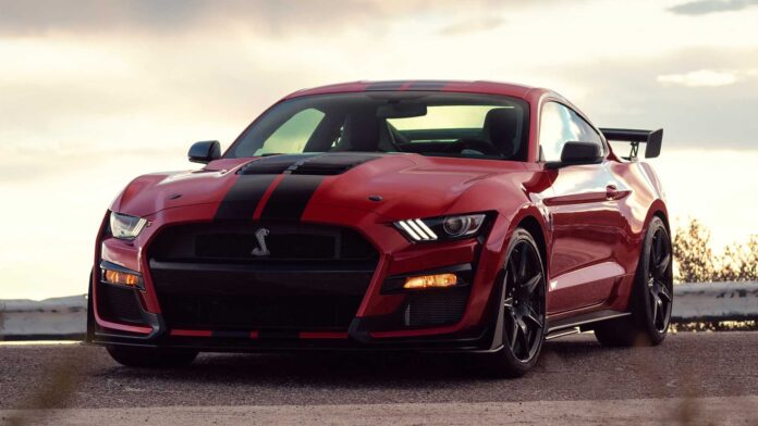 2020-ford-mustang-shelby-gt500-.jpg