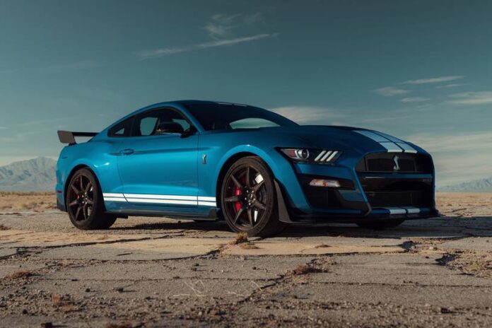 2020_ford_shelby-gt500_.jpg