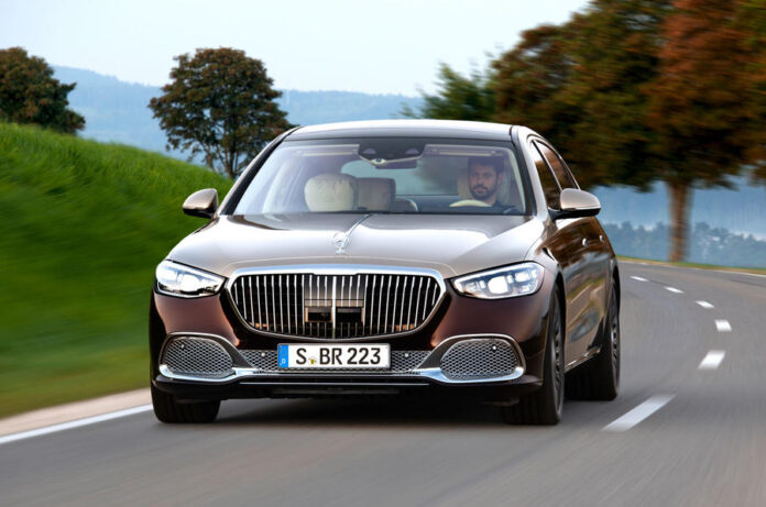 95-mercedes-maybach-s-class-2021-official-hero-nose.jpg