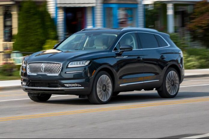 2021_lincoln_nautilus_4dr-suv_base_fq_oem_4_815.jpg