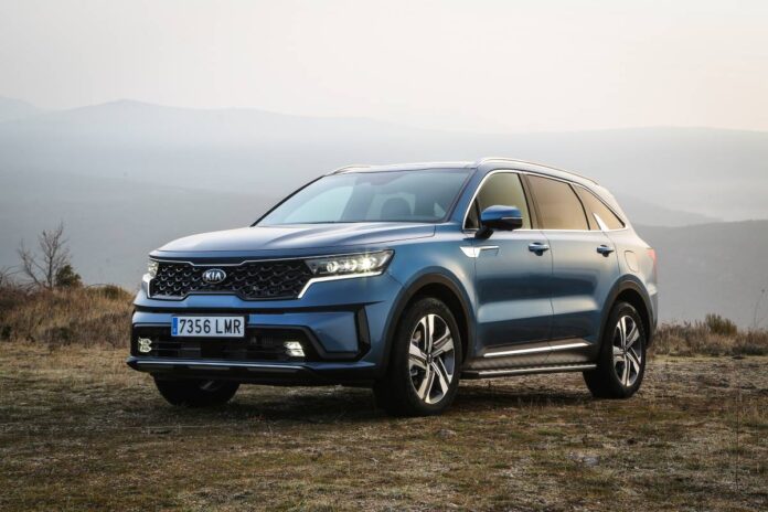 NUEVOKIASORENTOPHEV2.jpg