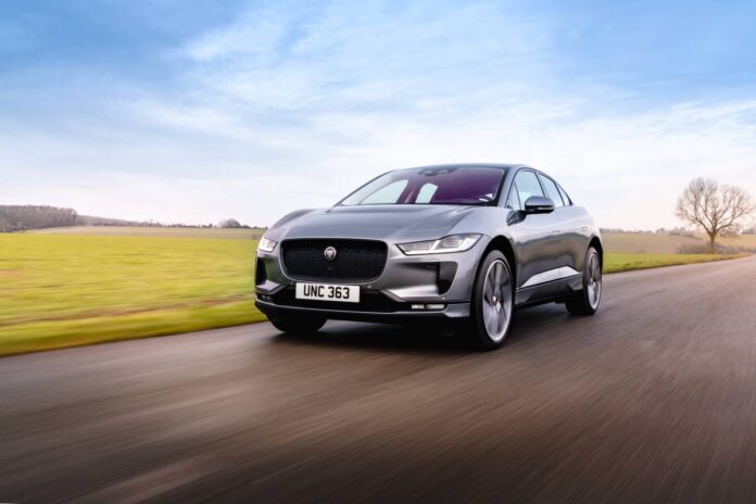 2022JaguarI-PACE_EigerGrey_Front3qDynamic1.jpg