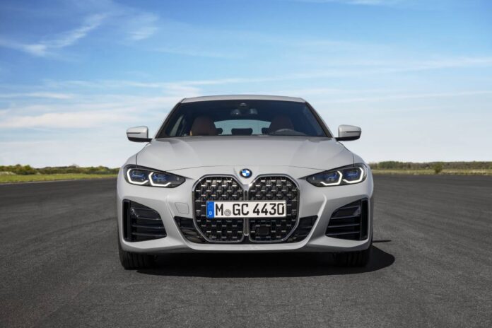 P90424592_highRes_the-all-new-bmw-430i.jpg