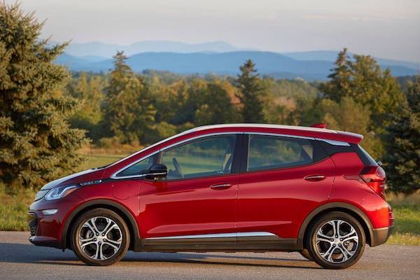 2021-Chevrolet-Bolt-EV-01-Image-copyautom.jpeg