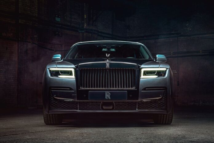 2022-rolls-royce-ghost-black-badge-106-1635439028.jpg