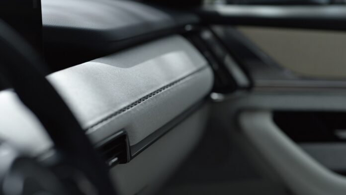 MazdaCX60_Teaser2_Still_Interior_Design_Feb220222_16x9.jpg