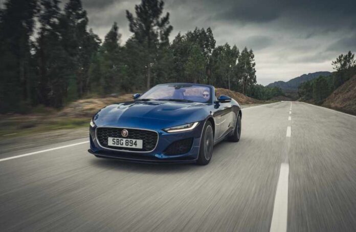 2022-jaguar-f-type-04.jpg
