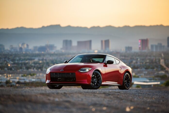 2023-Nissan-Z_LV-7.jpg
