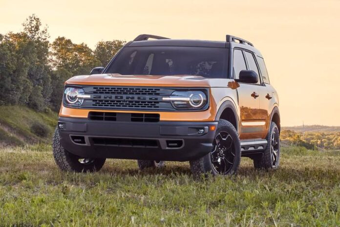2021_ford_bronco-sport_4dr-suv_first-edition_2.jpg