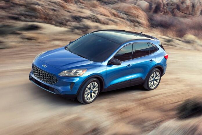 2021_ford_escape_4dr-suv_se_fq_oem_2_815x543.jpg
