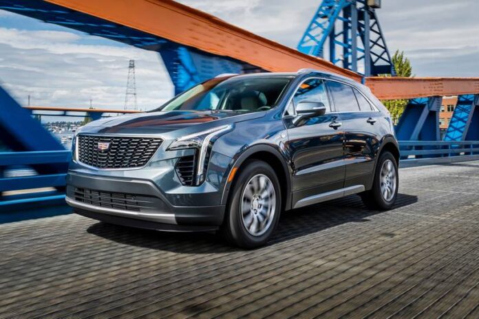 2022_cadillac_xt4_4dr-suv_premium-luxury_2.jpg