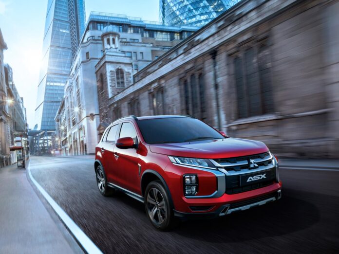 2020_Outlander_Sport_.jpg