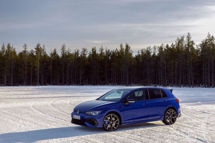 Large-17572-GolfR.jpg