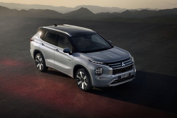2026-Outlander-PHEV-debut.jpg
