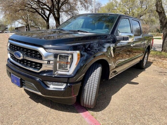 Ford-F-150-Platinum-SuperCrew-del-2026.3.jpg