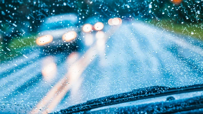 driving-in-the-rain.webp.webp